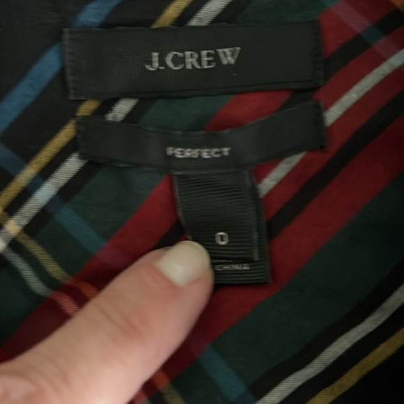 JCrew Perfect Shirt in Tartan Plaid, size 0 - Picture 4 of 7